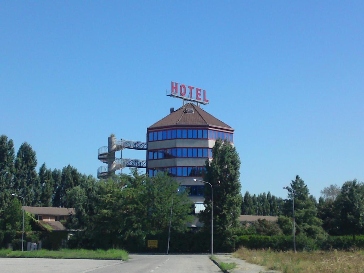 Business Hotel Casale Monferrato Exteriér fotografie